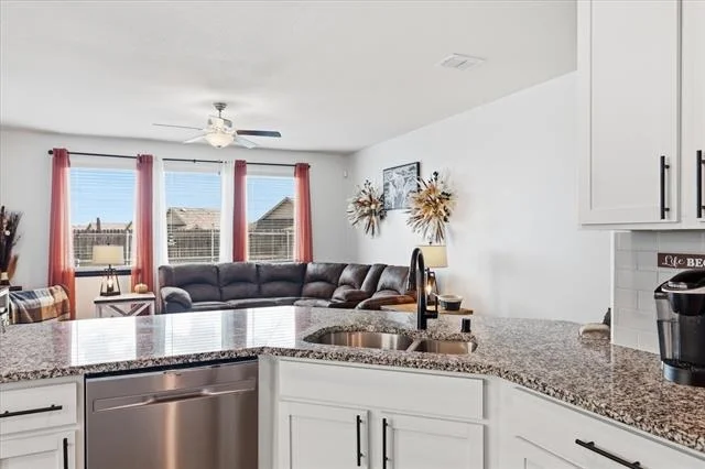 Photo of 645 Ridgeback Trail