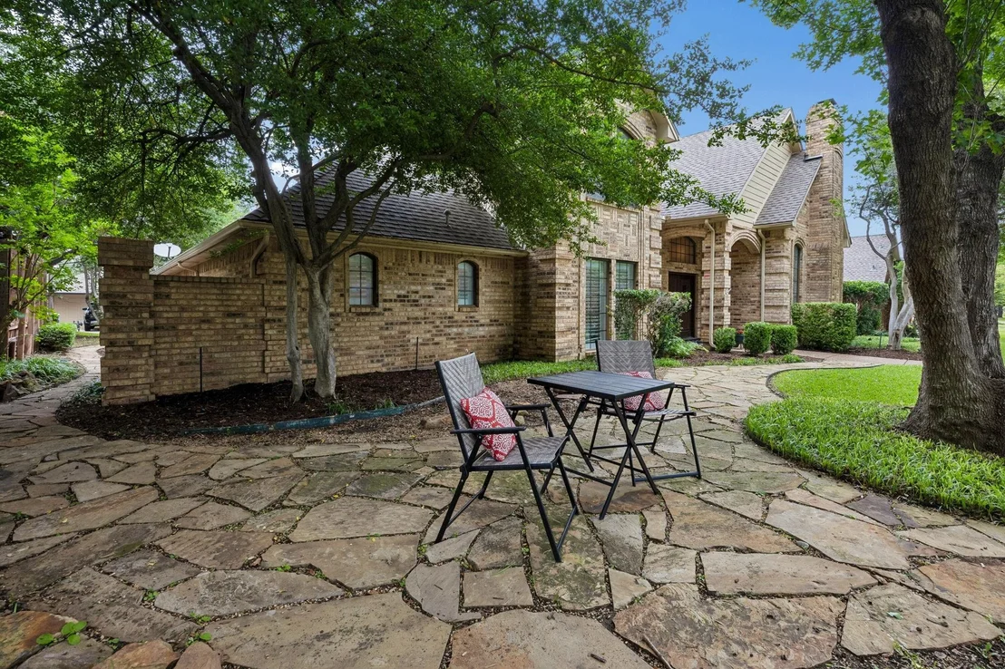 Photo of 5833 Gallant Fox Lane
