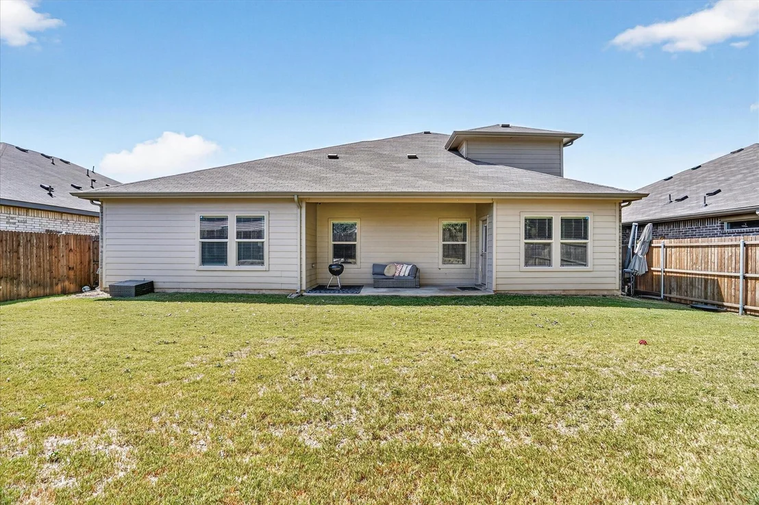 Photo of 1425 Bennett Drive