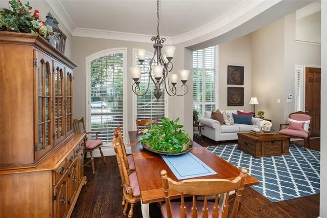 Photo of 901 Crestmoor Drive