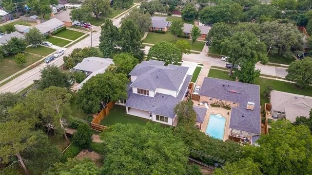 Photo of 3629 Vancouver Drive
