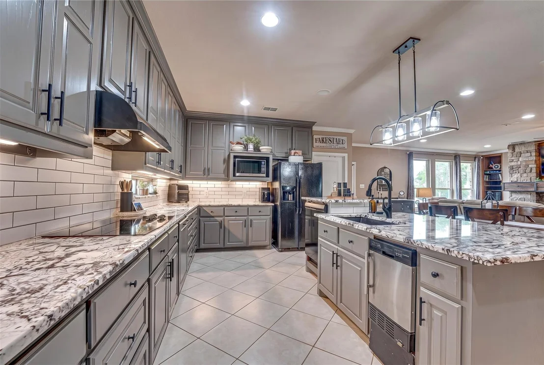 Photo of 1155 Boase Way
