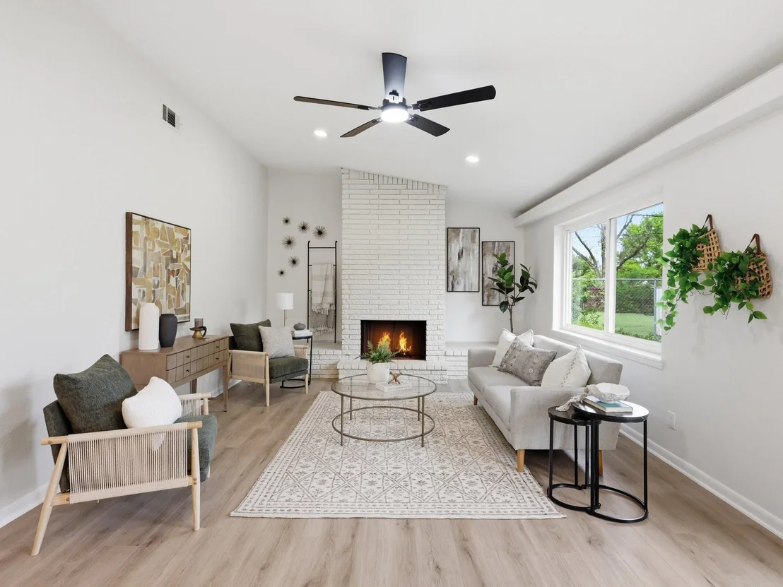 Photo of 732 Pinehurst Drive