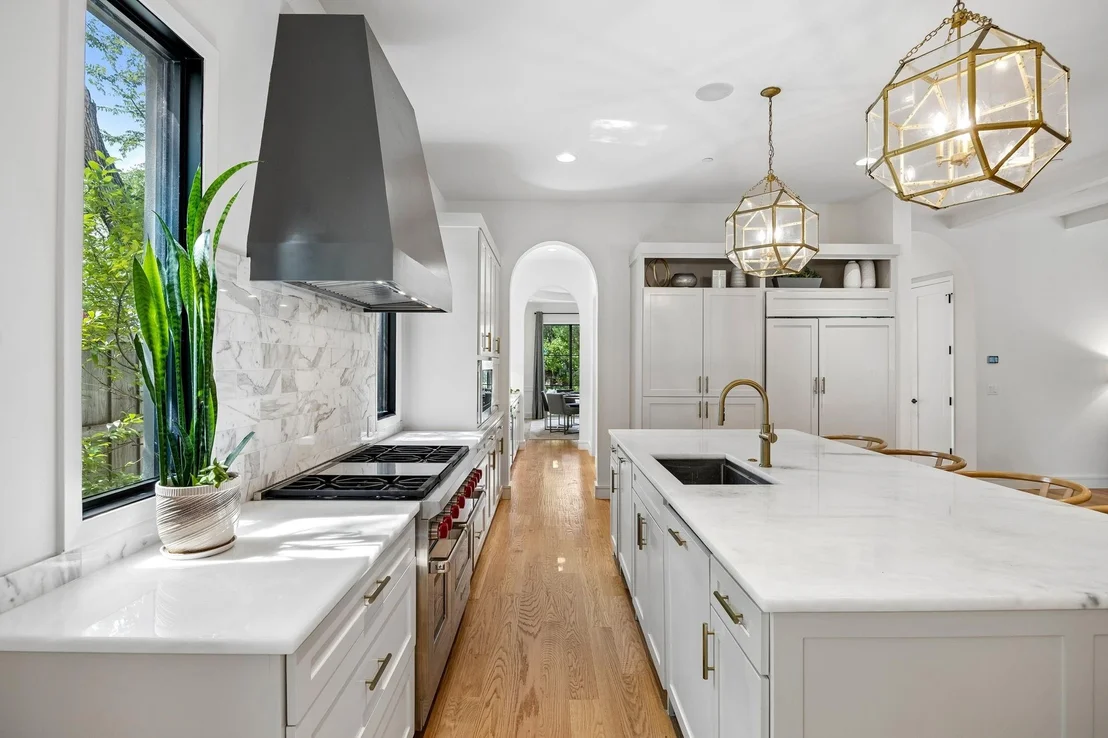 Photo of 4437 Grassmere Lane
