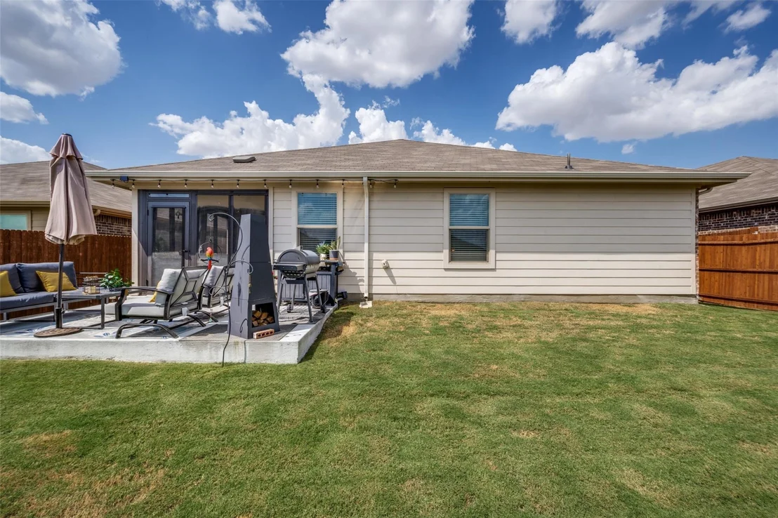 Photo of 5529 Legends Way
