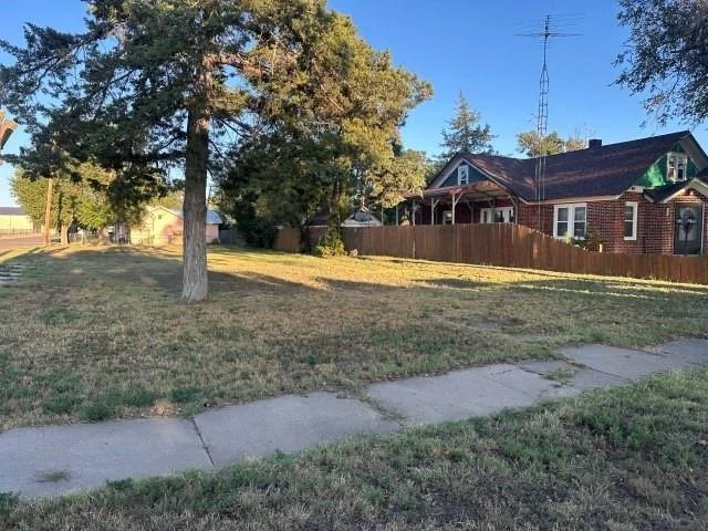 Photo of 901 Oak Avenue