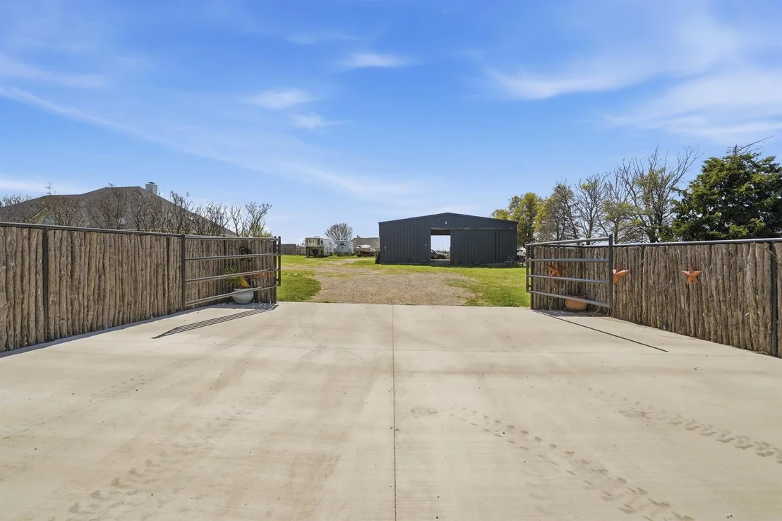 Photo of 333 Meadow Crest Road