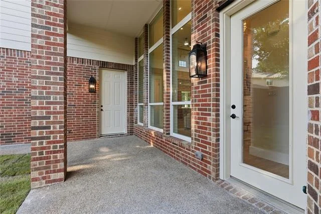 Photo of 8125 Sutherland Lane