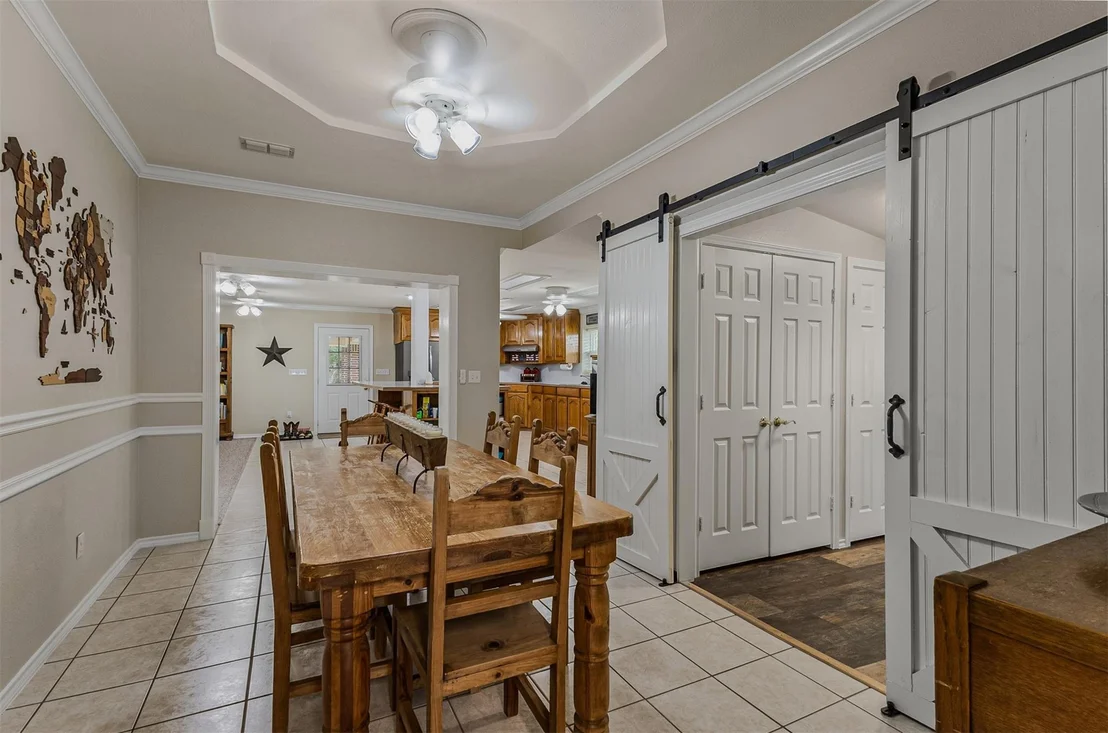 Photo of 339 Colwell Road