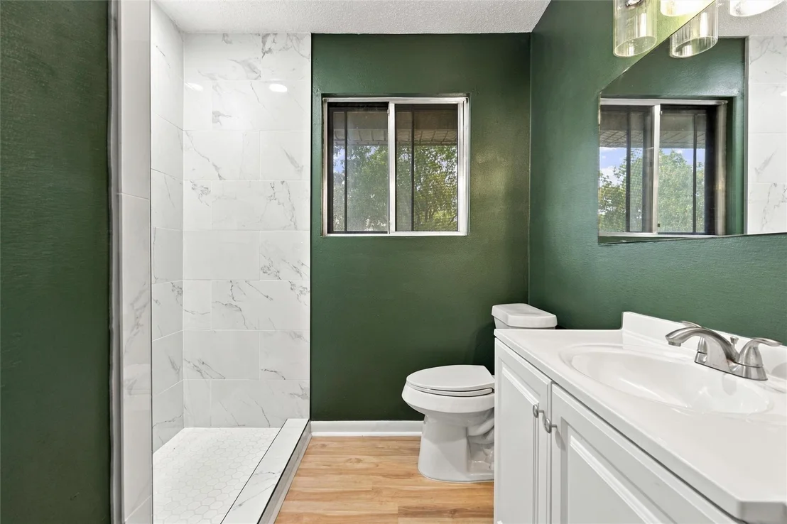 Photo of 1720 Mountainview Drive