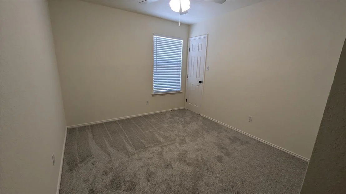 Photo of 916 Heberle Drive