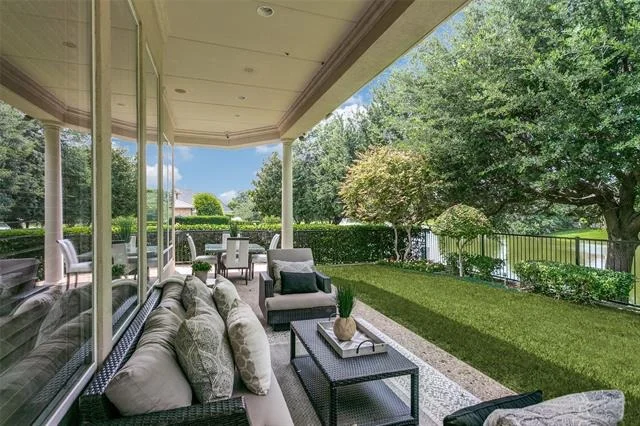 Photo of 5864 Arrowhead Drive