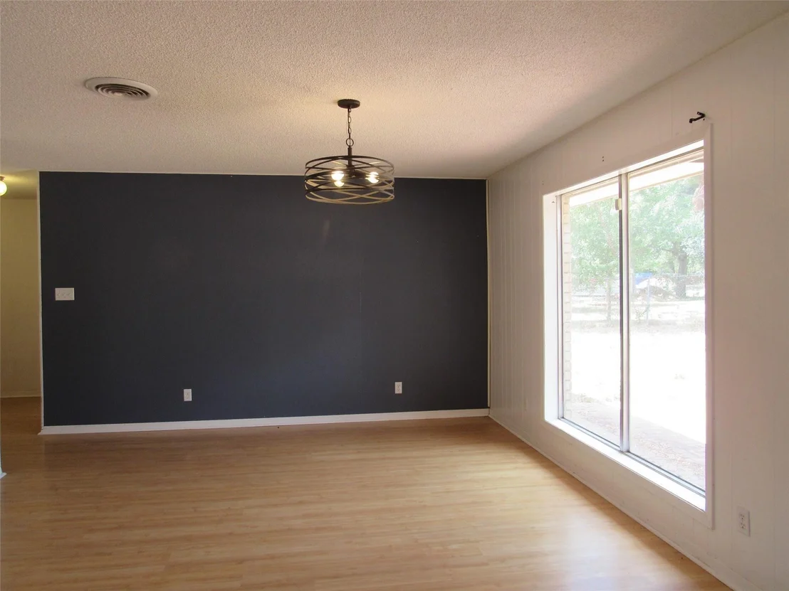 Photo of 423 W Anders Street