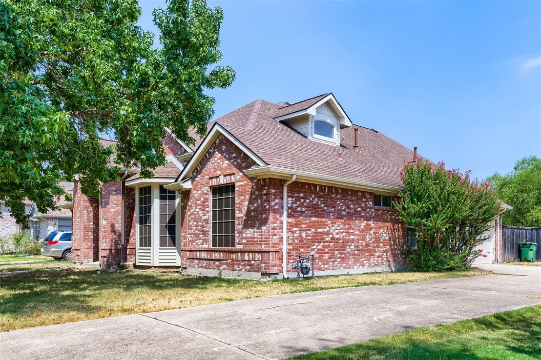 Photo of 316 Shady Timbers Lane