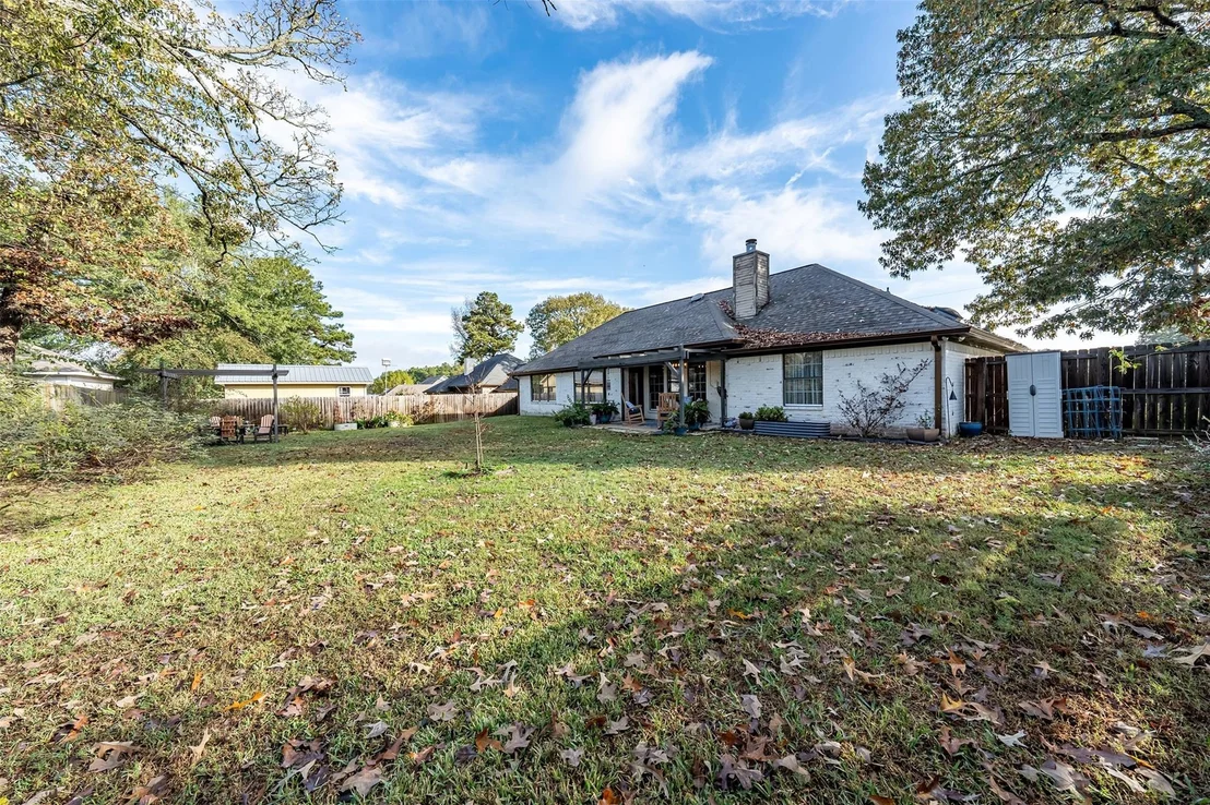 Photo of 18564 County Road 1100