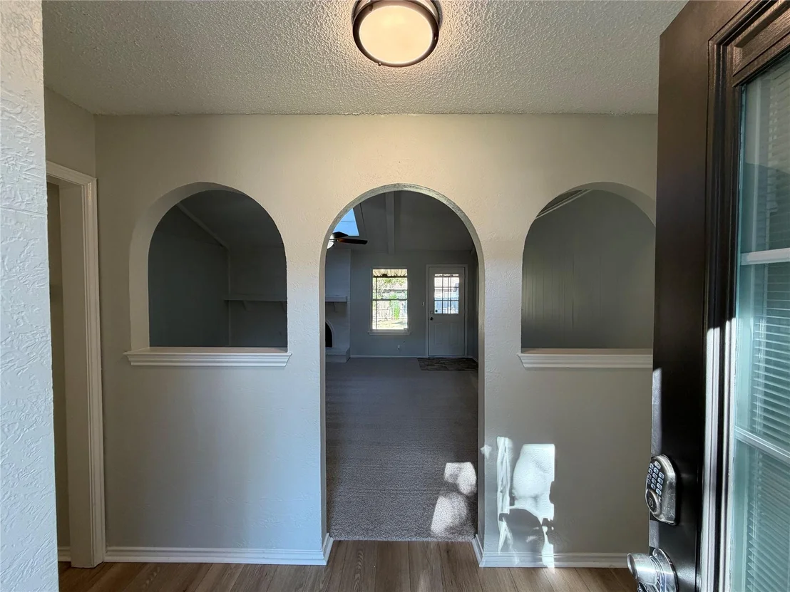Photo of 2209 Mountainview Drive