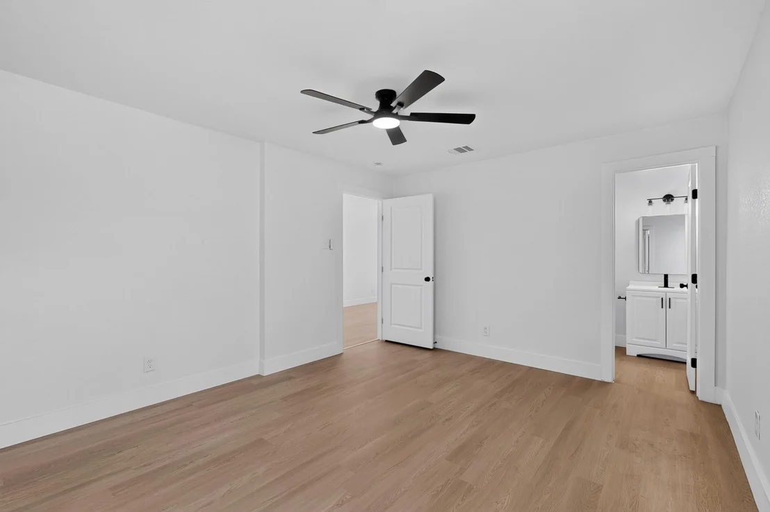 Photo of 808 Lilac Drive