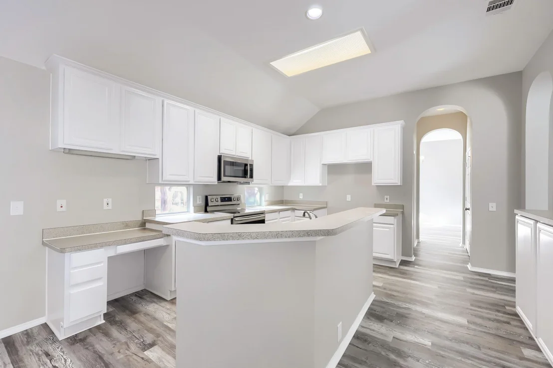 Photo of 605 Oakbrook Drive