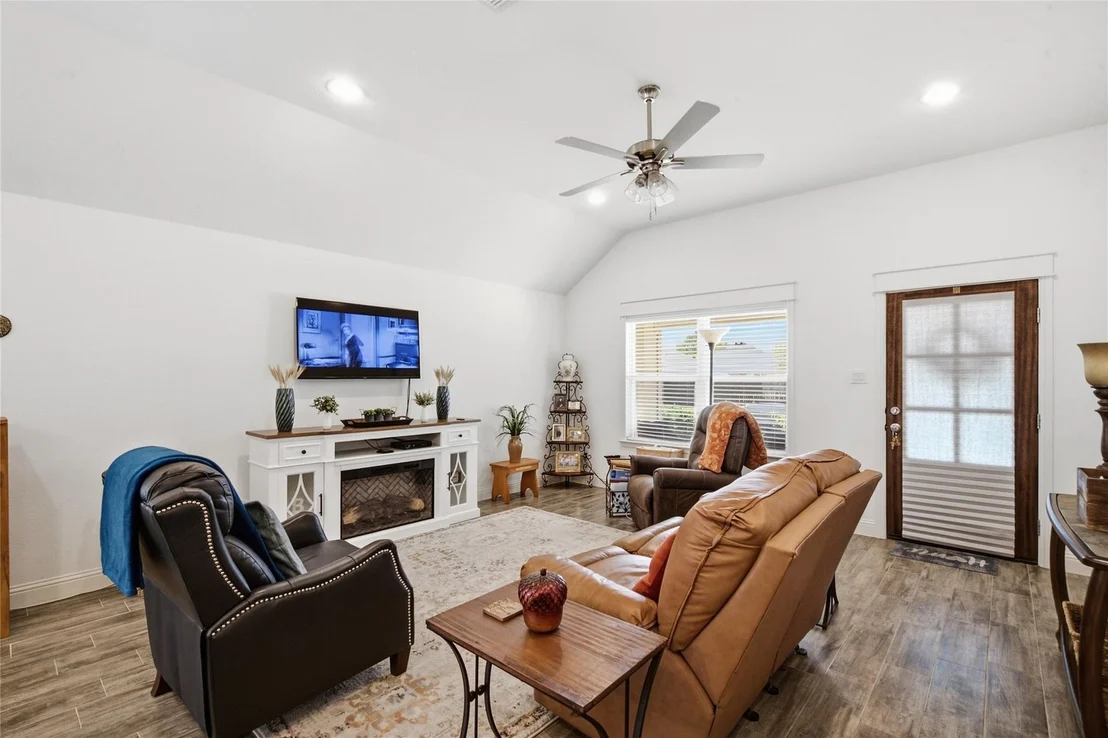 Photo of 211 Clover Circle
