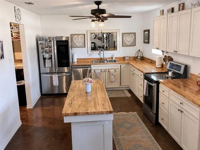 Photo of 636 PRIVATE ROAD 4691