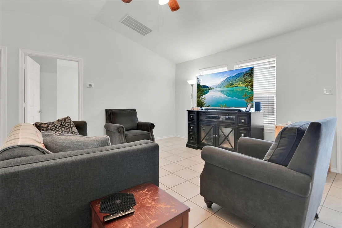 Photo of 210 Hilltop Circle