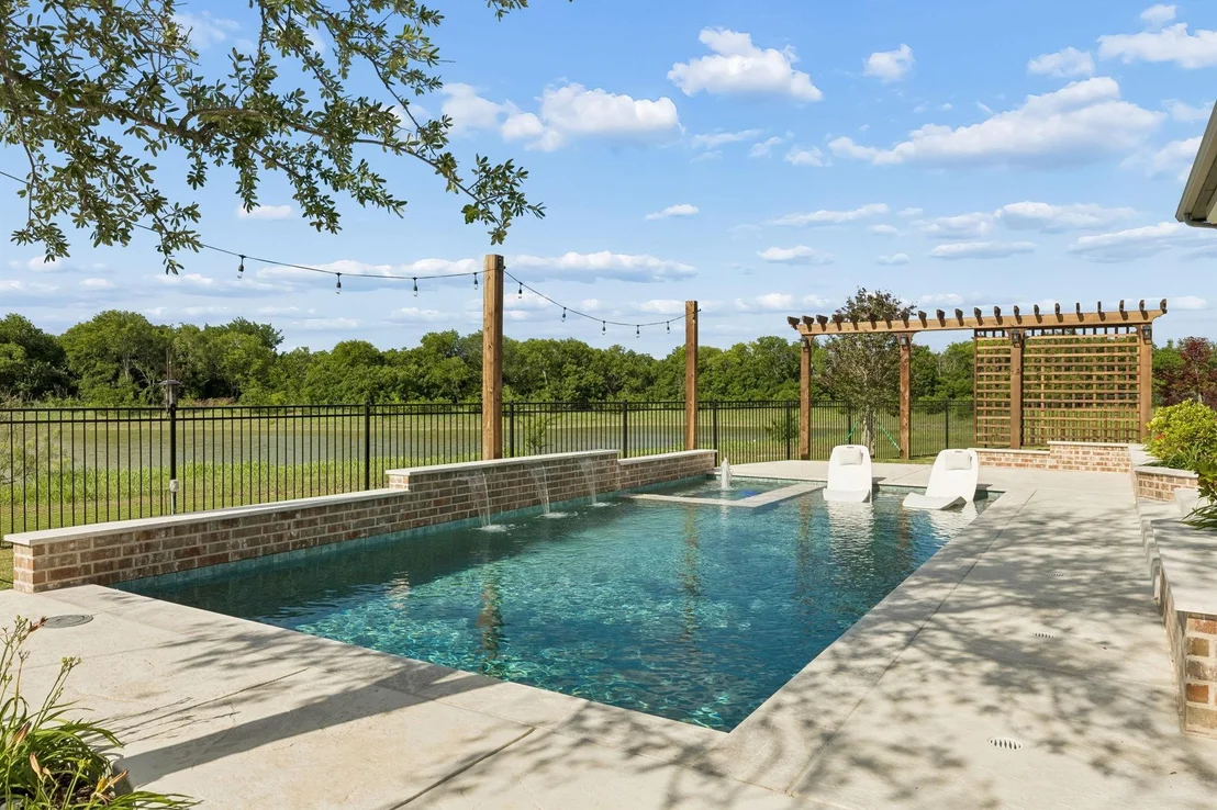 Photo of 3300 Crescent Lane