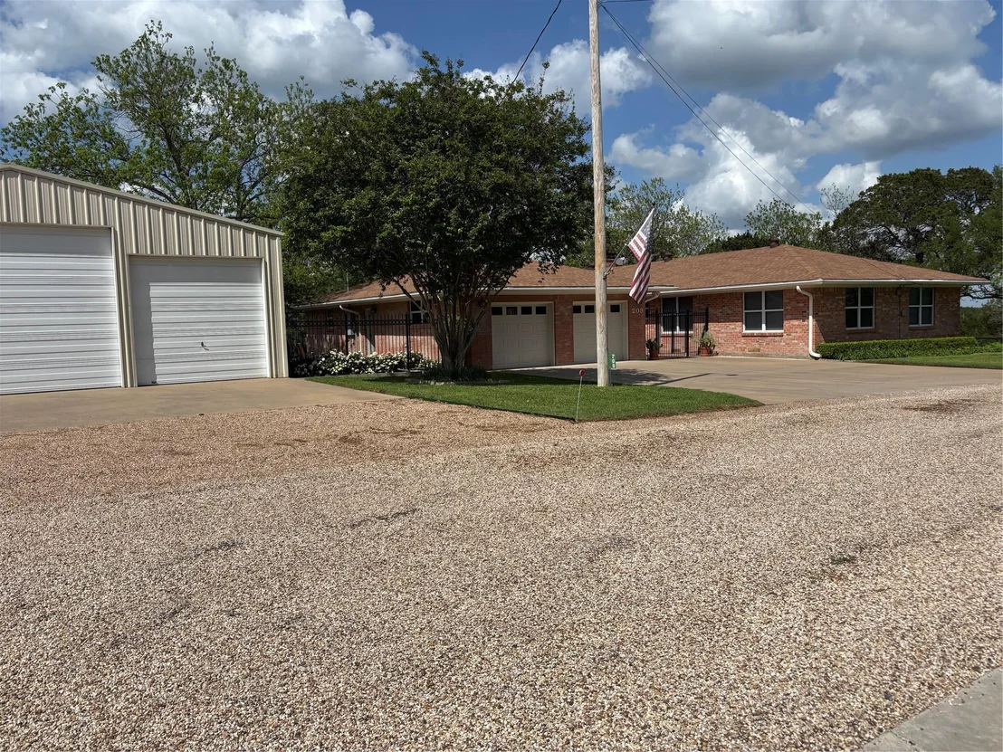 Photo of 209 County Road 1764