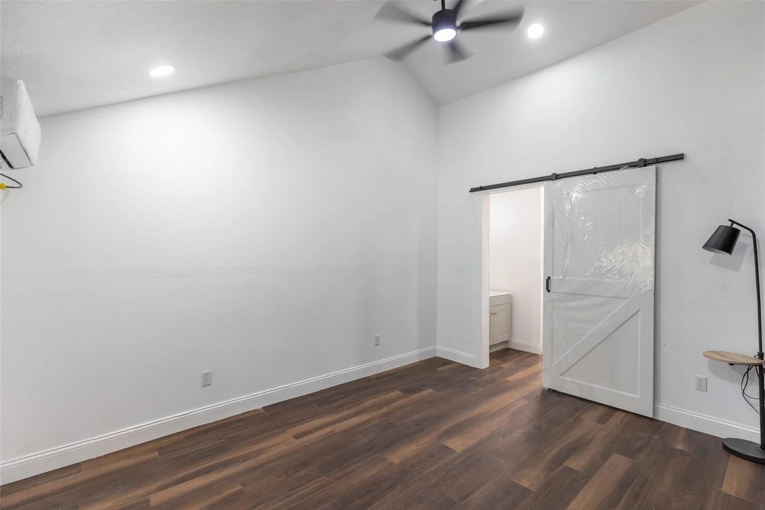 Photo of 3010 Bickley Street