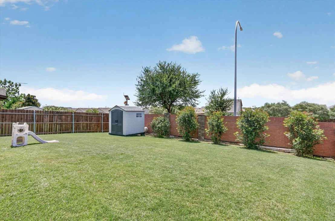 Photo of 441 E Wishbone Lane