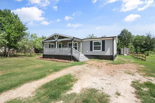 Photo of 212 SE County Road 3048a