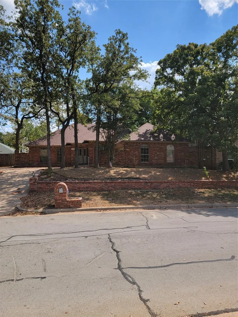 Photo of 4904 Saddleback Road