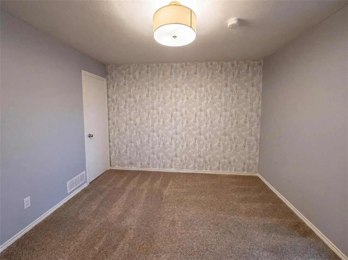 Photo of 3717 Knob Hill Drive