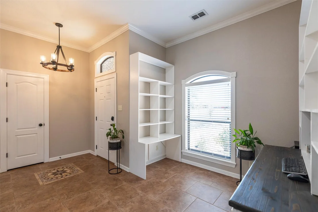 Photo of 174 Sanford Lane