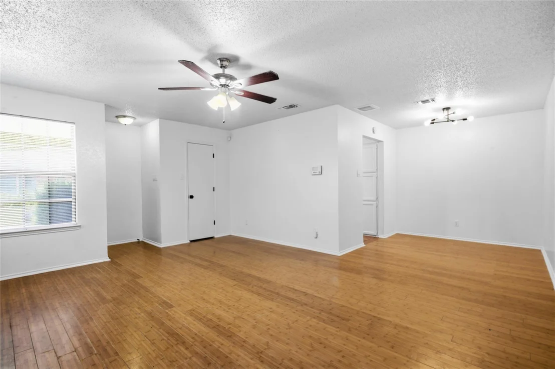 Photo of 2022 Minnie Drive