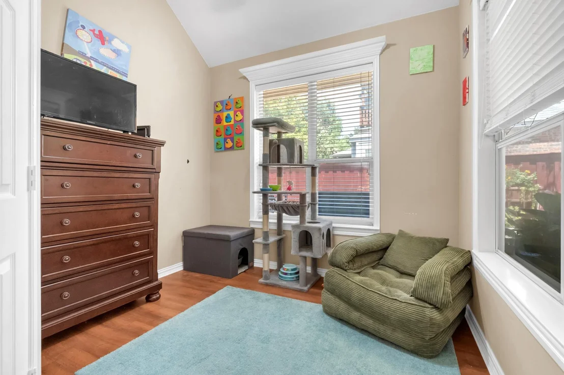 Photo of 18 Red Bluff Court