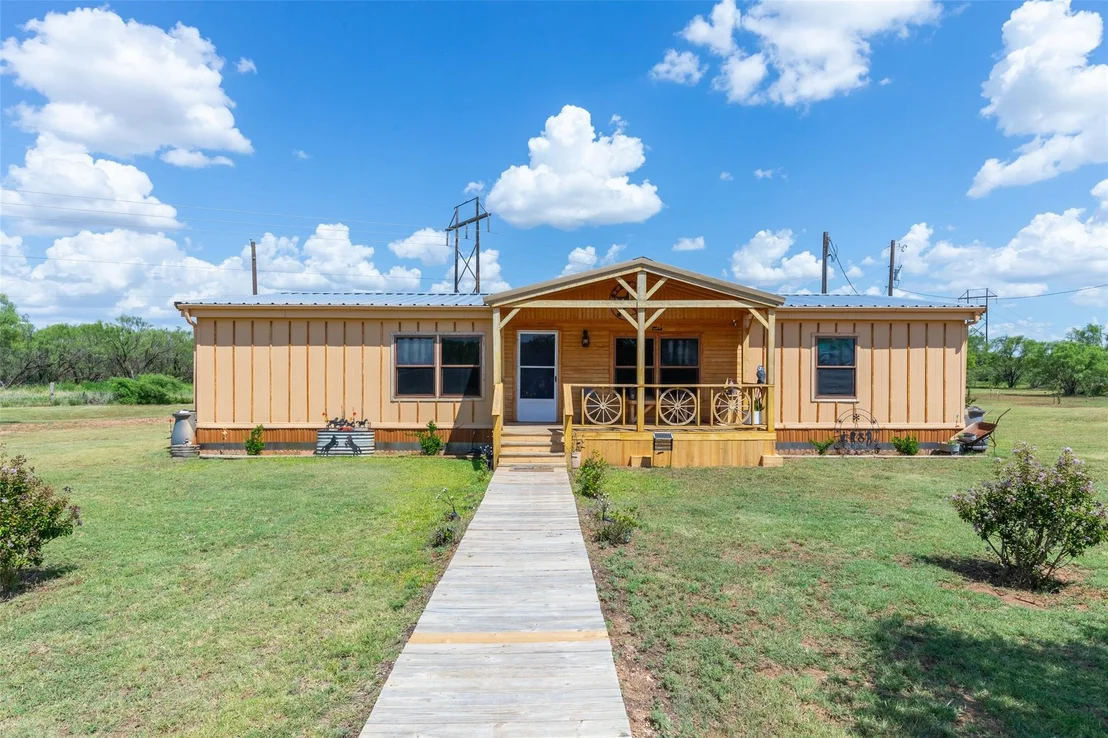 Photo of 7167 Spinks Road