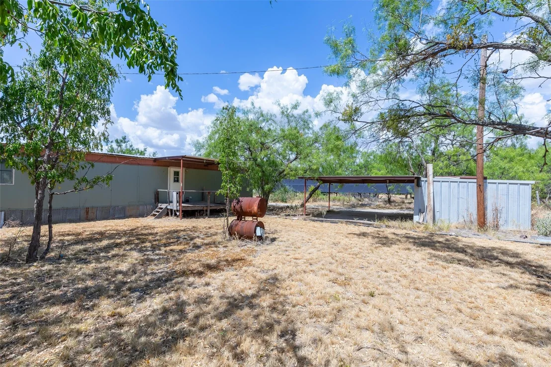 Photo of 1186 Private Road 2431