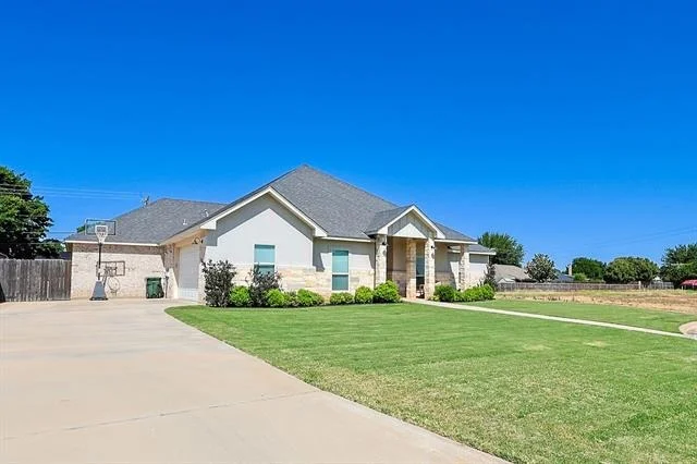 Photo of 6618 Summerwood Trail