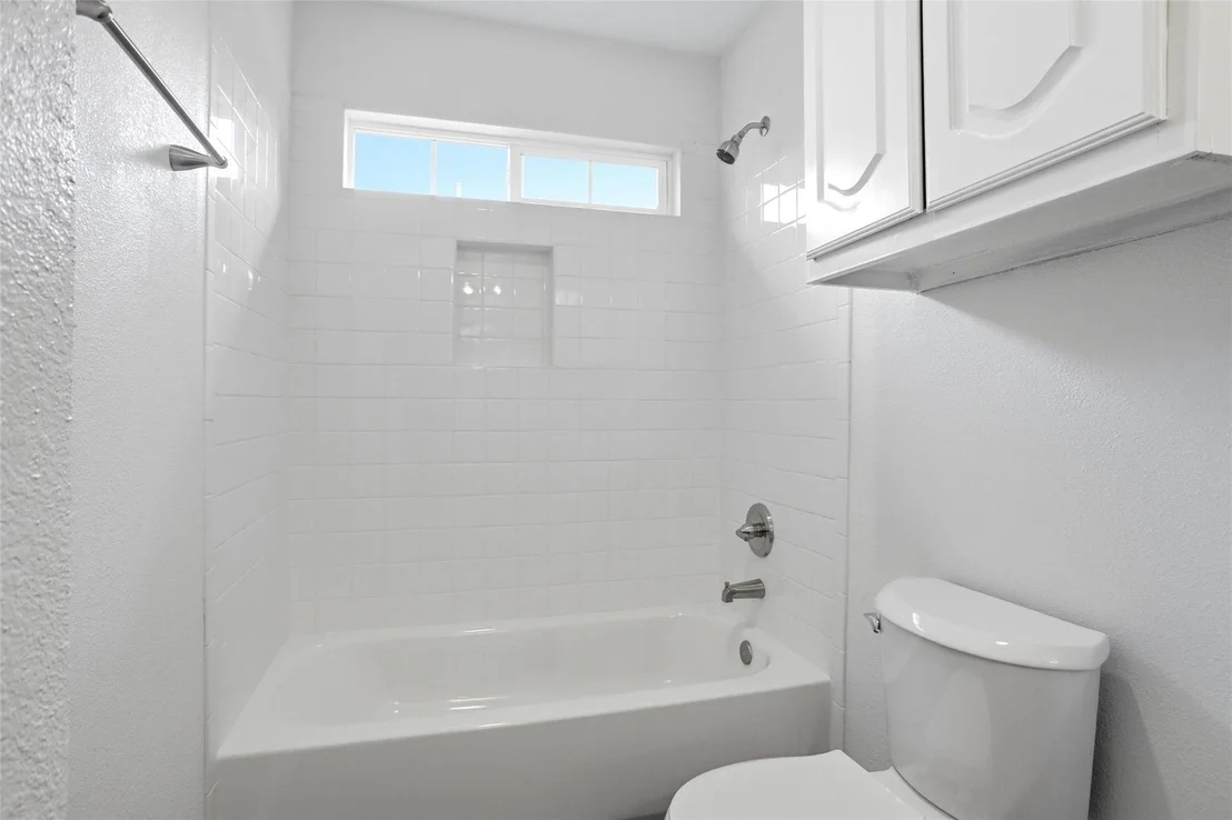 Photo of 208 Wisteria Way