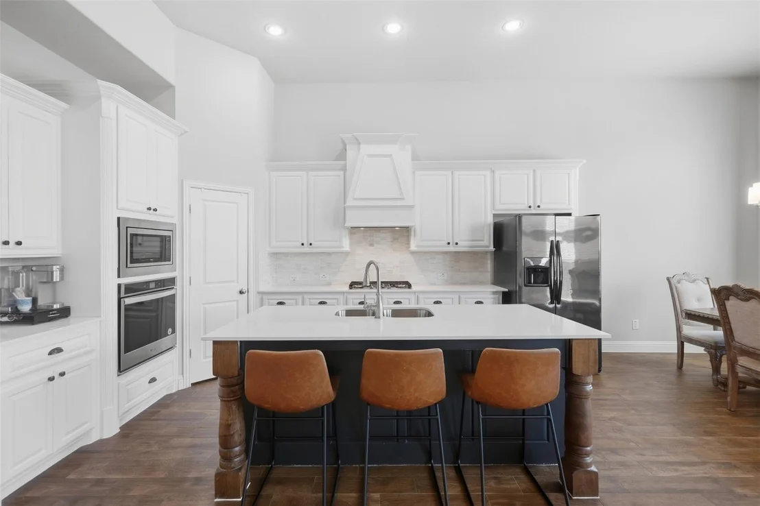 Photo of 617 Nakoma Drive