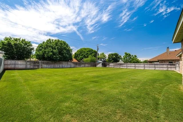 Photo of 6710 Summerwood Trail
