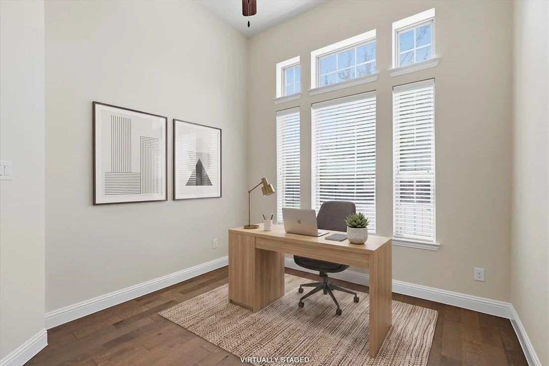 Photo of 2433 Mare Road
