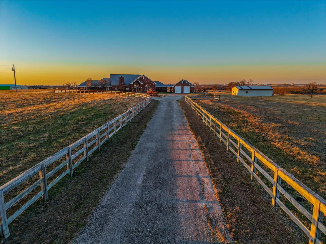 Photo of 1041 Clarence Road