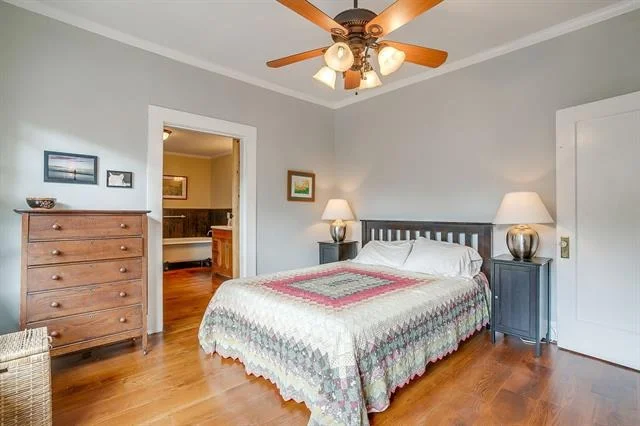 Photo of 2012 Fairmount Avenue