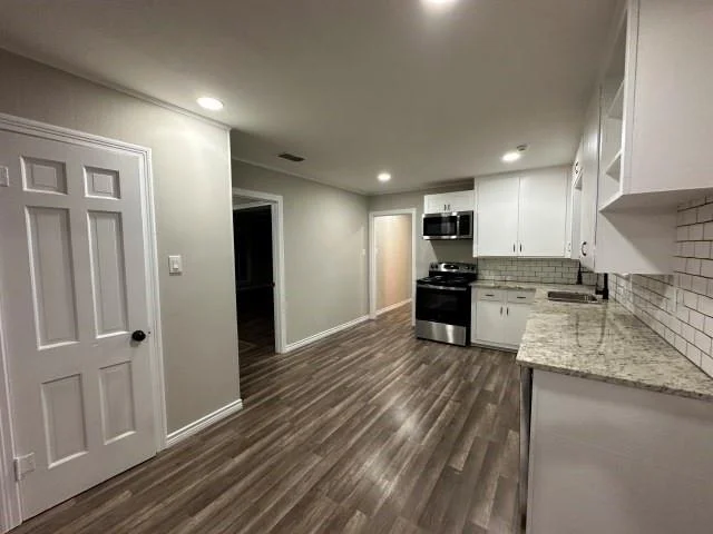 Photo of 302 W Highland Avenue
