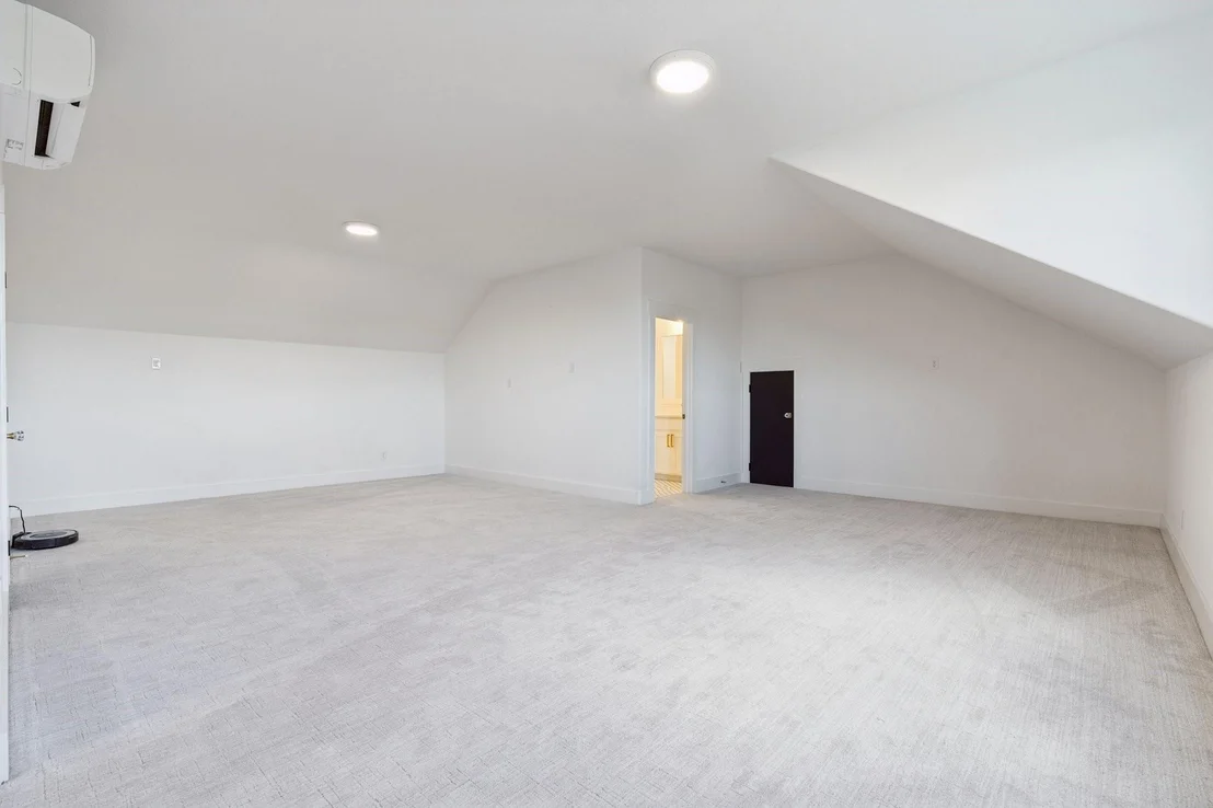 Photo of 1208 Eagles Bluff Drive