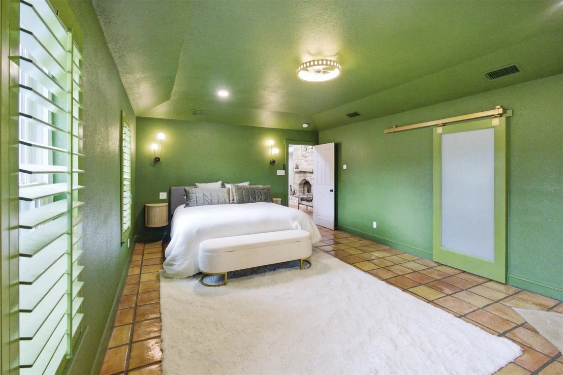 Photo of 31 Rancho Drive N