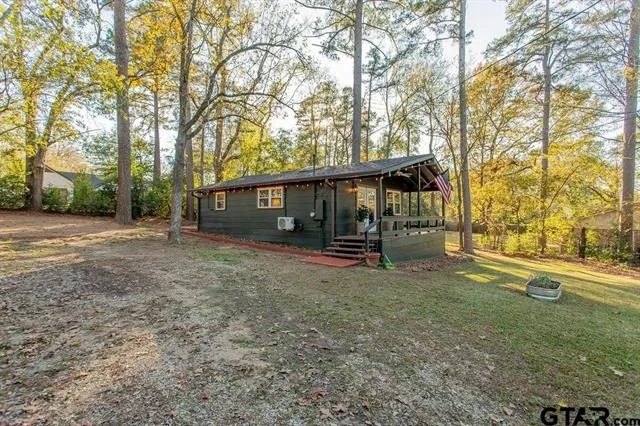 Photo of 212 Canyon Drive