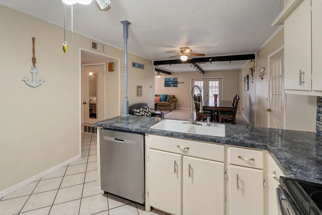 Photo of 100 W Oak Acres Drive