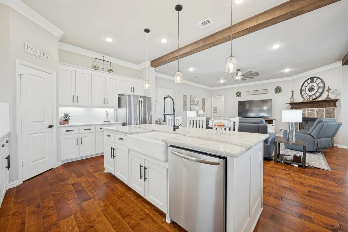 Photo of 4515 County Road 494